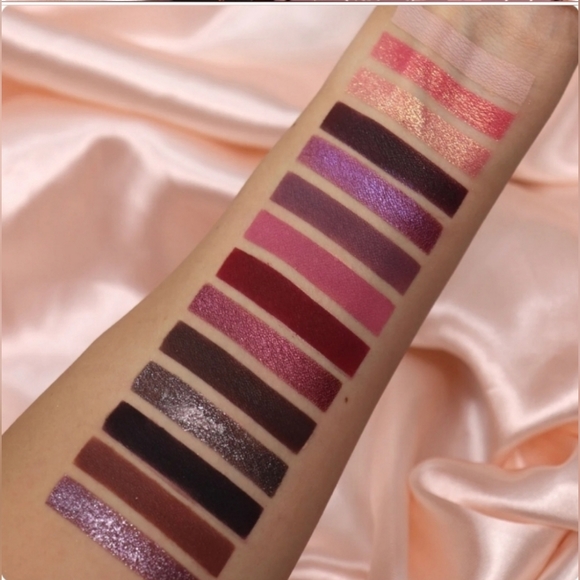 Ace Beaute Eyeshadow Palette - Picture 4 of 7